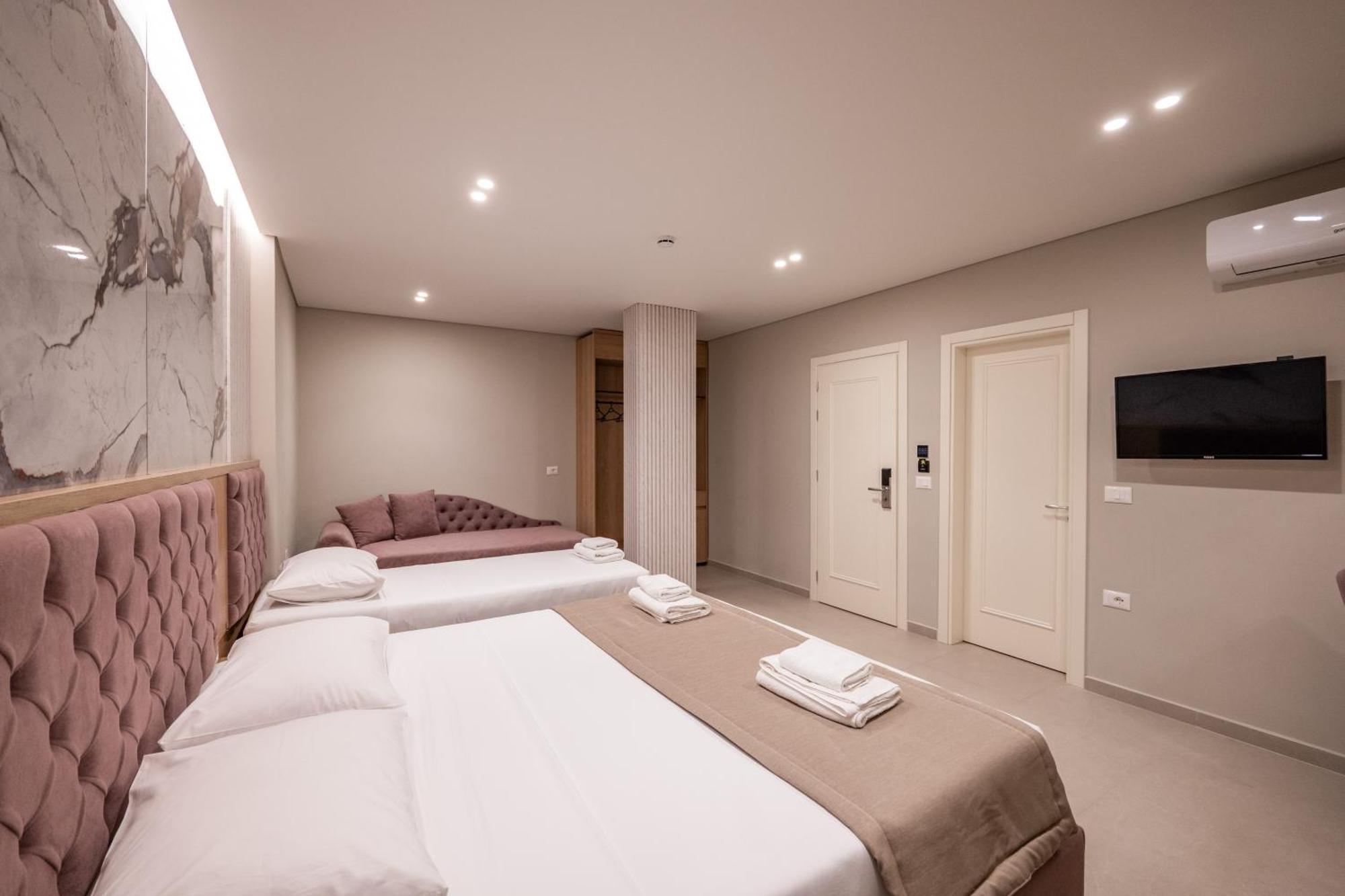 Koko Hotel Ksamil Buitenkant foto